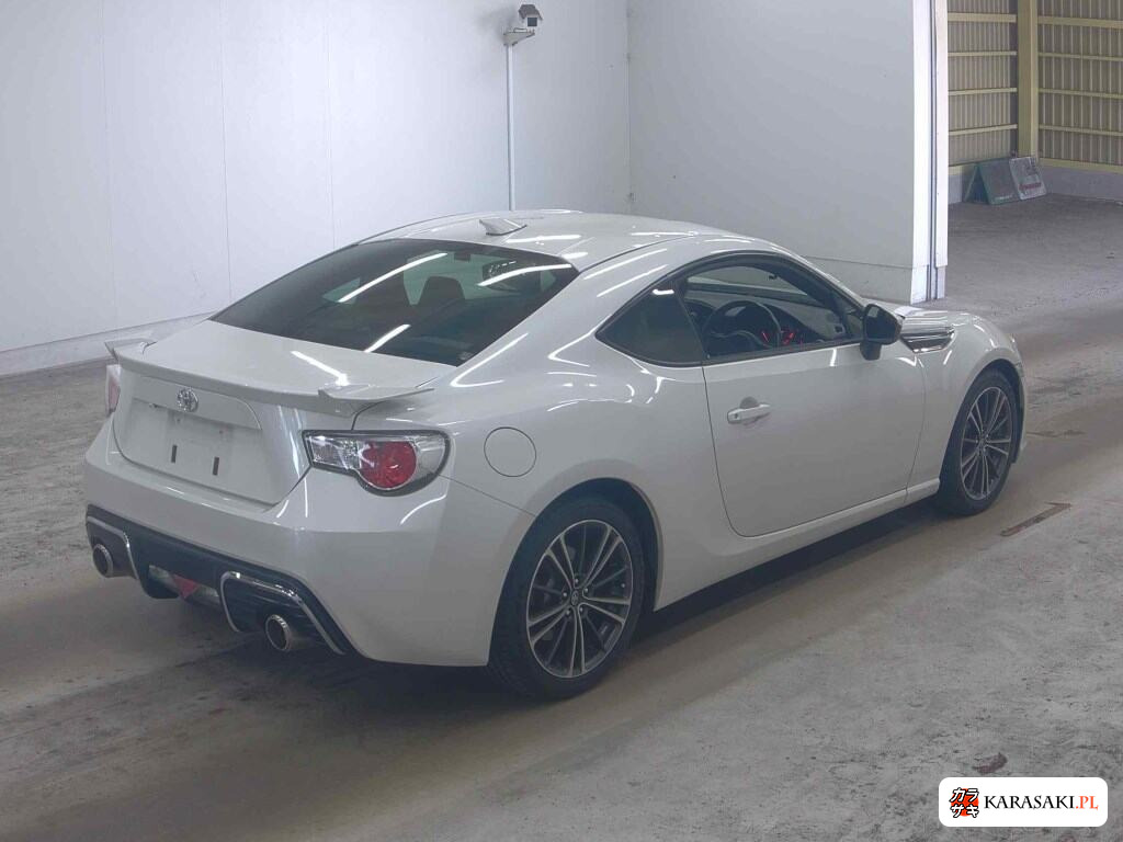 Toyota 86 2013 z aukcji japońskiej
