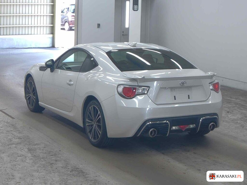 Toyota 86 2013 z aukcji japońskiej