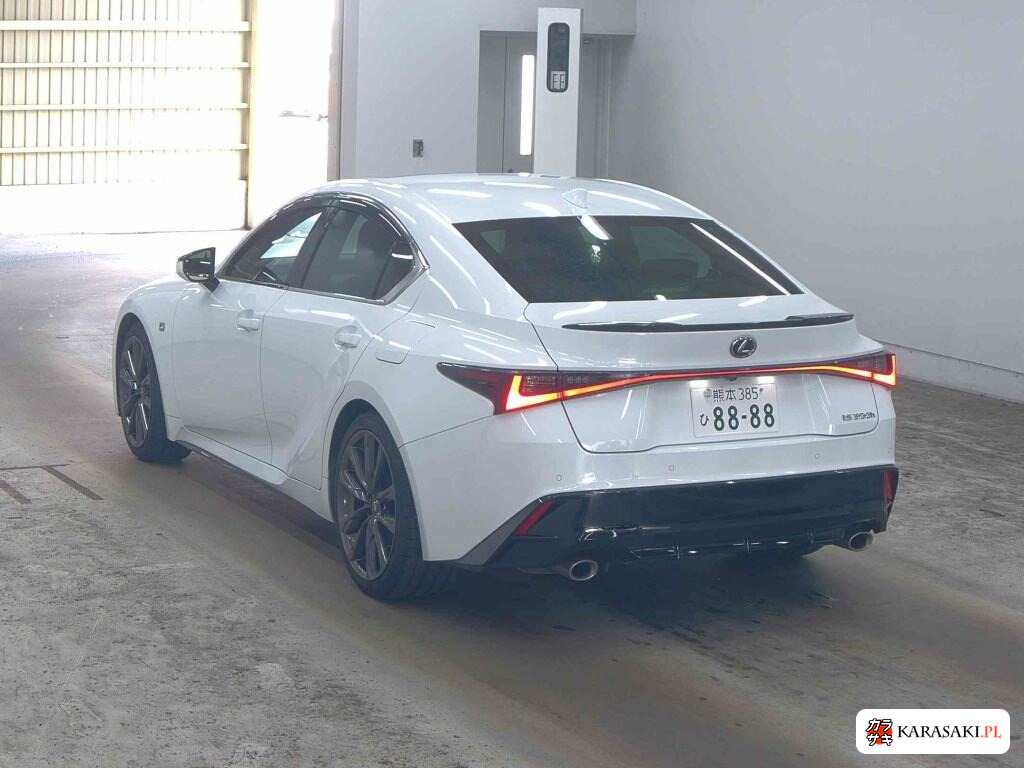 Lexus Is 2023 z aukcji japońskiej
