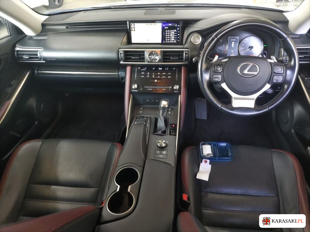 Lexus Is 2016 z aukcji japońskiej