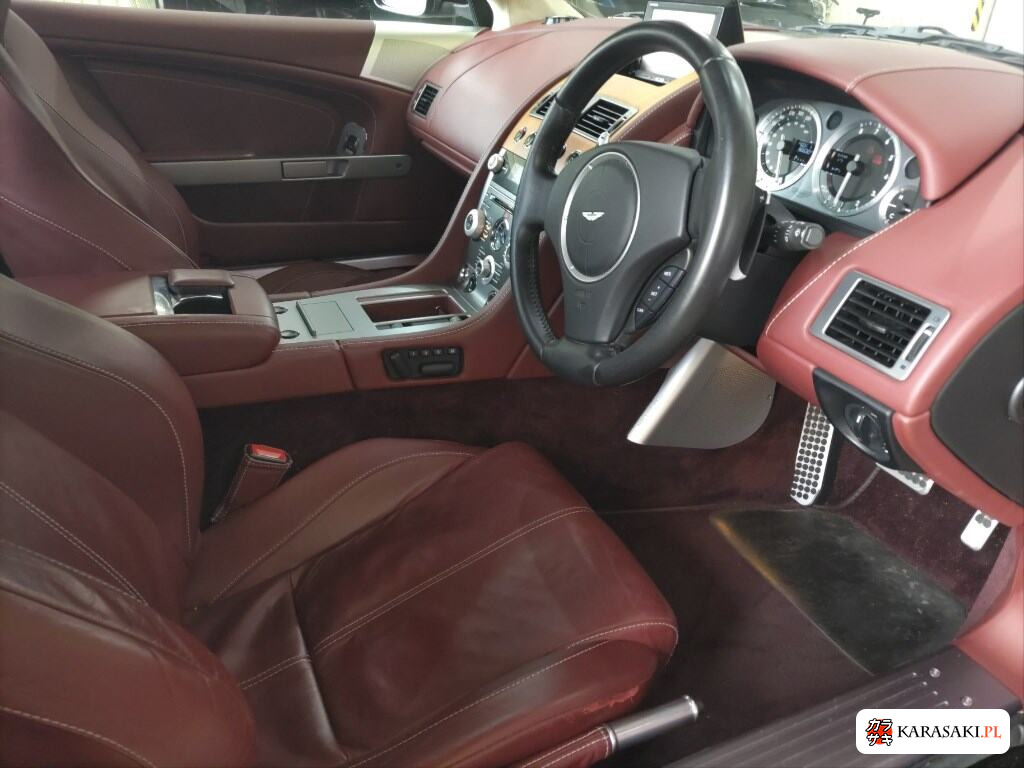 Aston Martin DB9 2011 z aukcji japońskiej