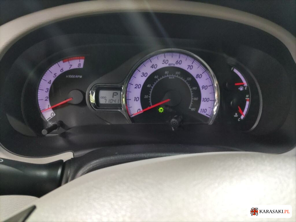 America Toyota Sienna 2013 z aukcji japońskiej