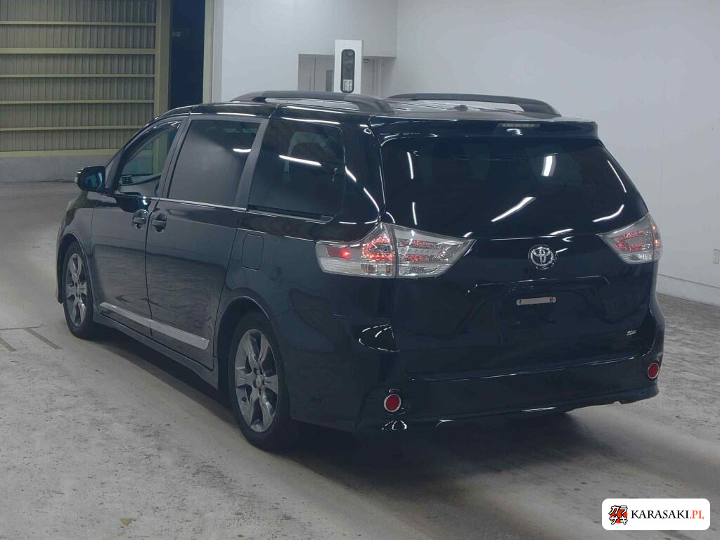 America Toyota Sienna 2013 z aukcji japońskiej
