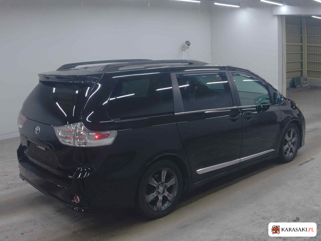 America Toyota Sienna 2013 z aukcji japońskiej