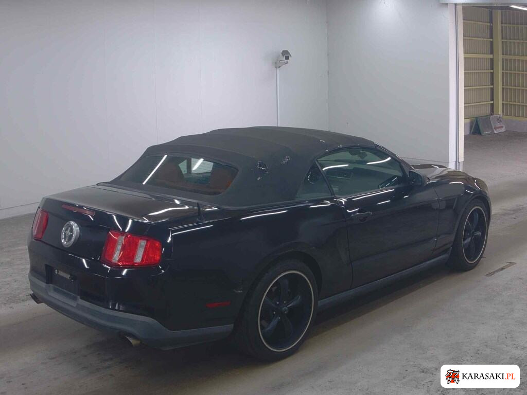 Ford Mustang 2013 z aukcji japońskiej
