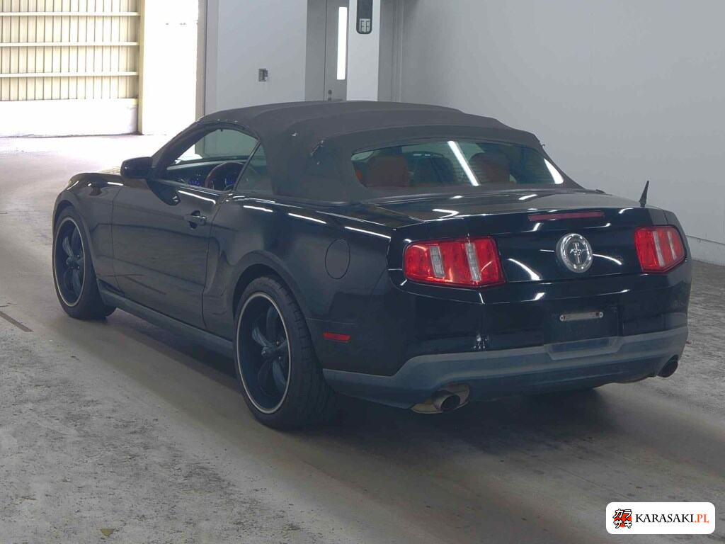 Ford Mustang 2013 z aukcji japońskiej