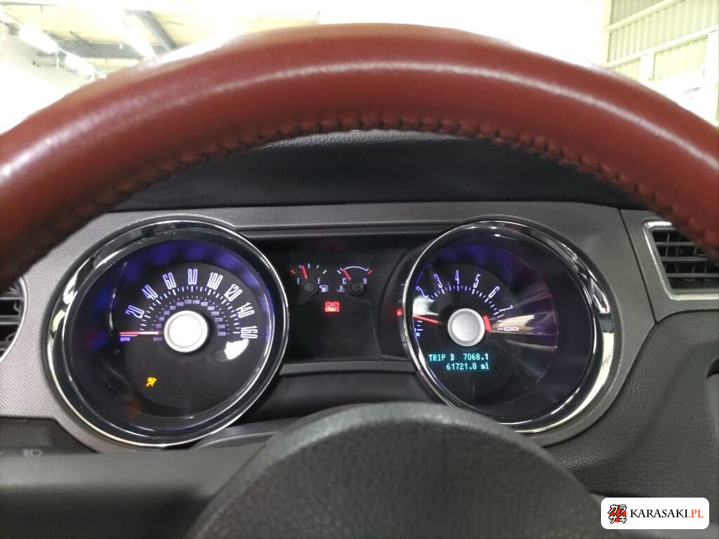 Ford Mustang 2013 z aukcji japońskiej