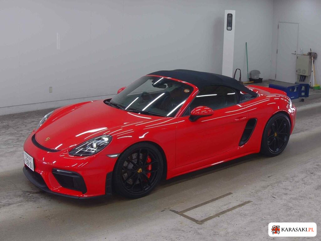 Porsche 718 Spyder 2021 z aukcji japońskiej