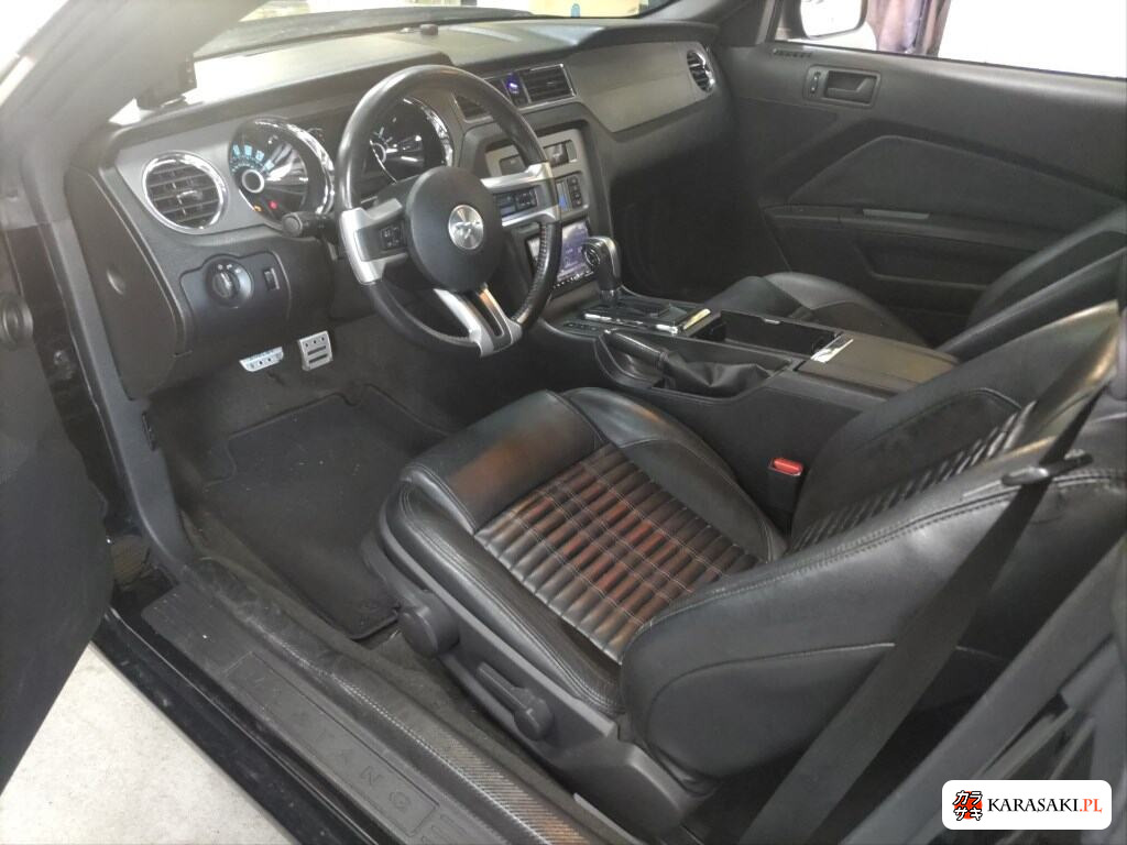 Ford Mustang 2012 z aukcji japońskiej