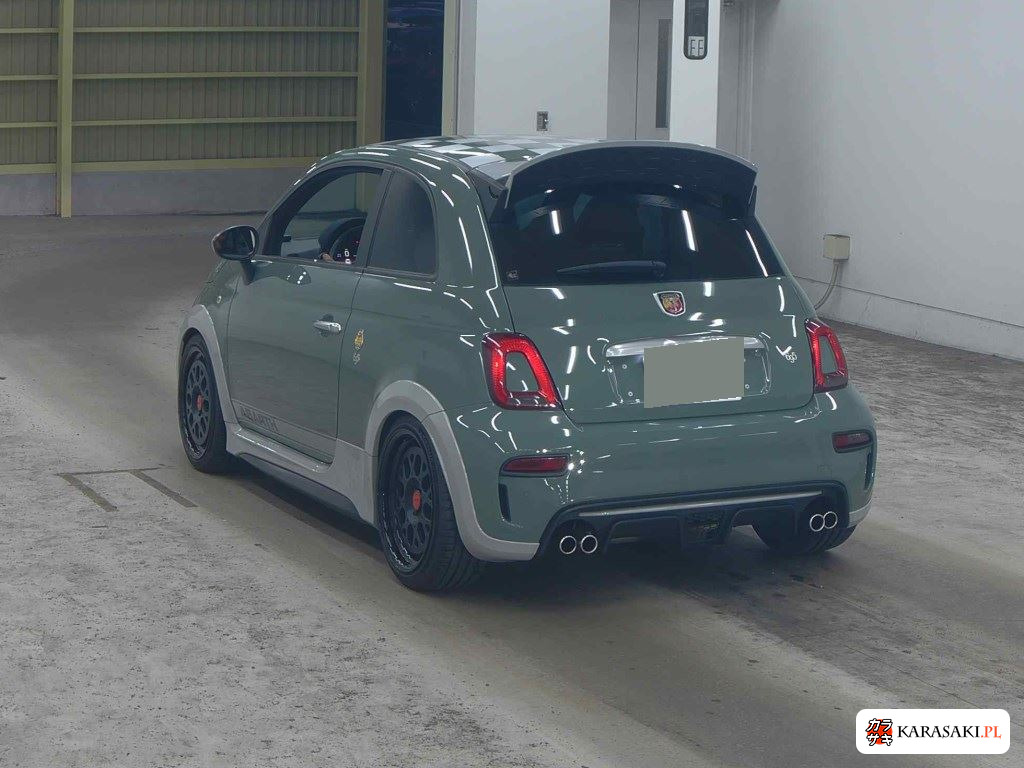 Abarth 695 Settanta 2020 z aukcji japońskiej