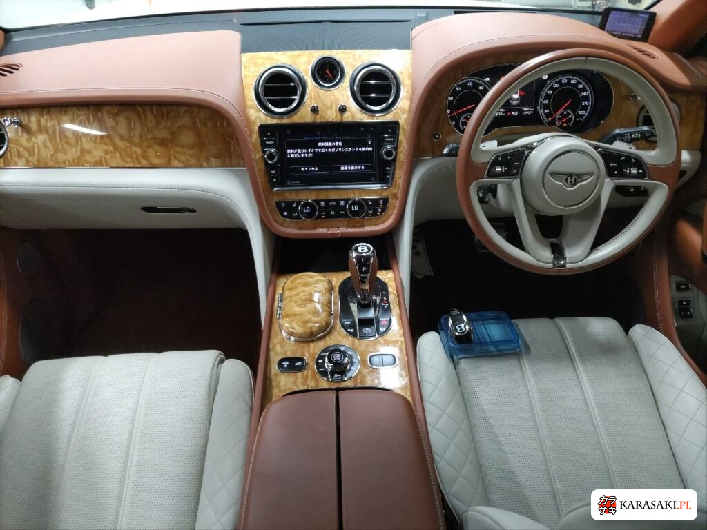 Bentley Bentayga 2017 z aukcji japońskiej