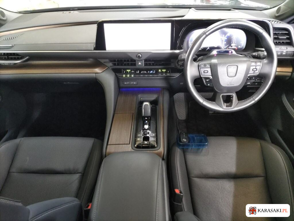 Toyota Crown 2024 z aukcji japońskiej