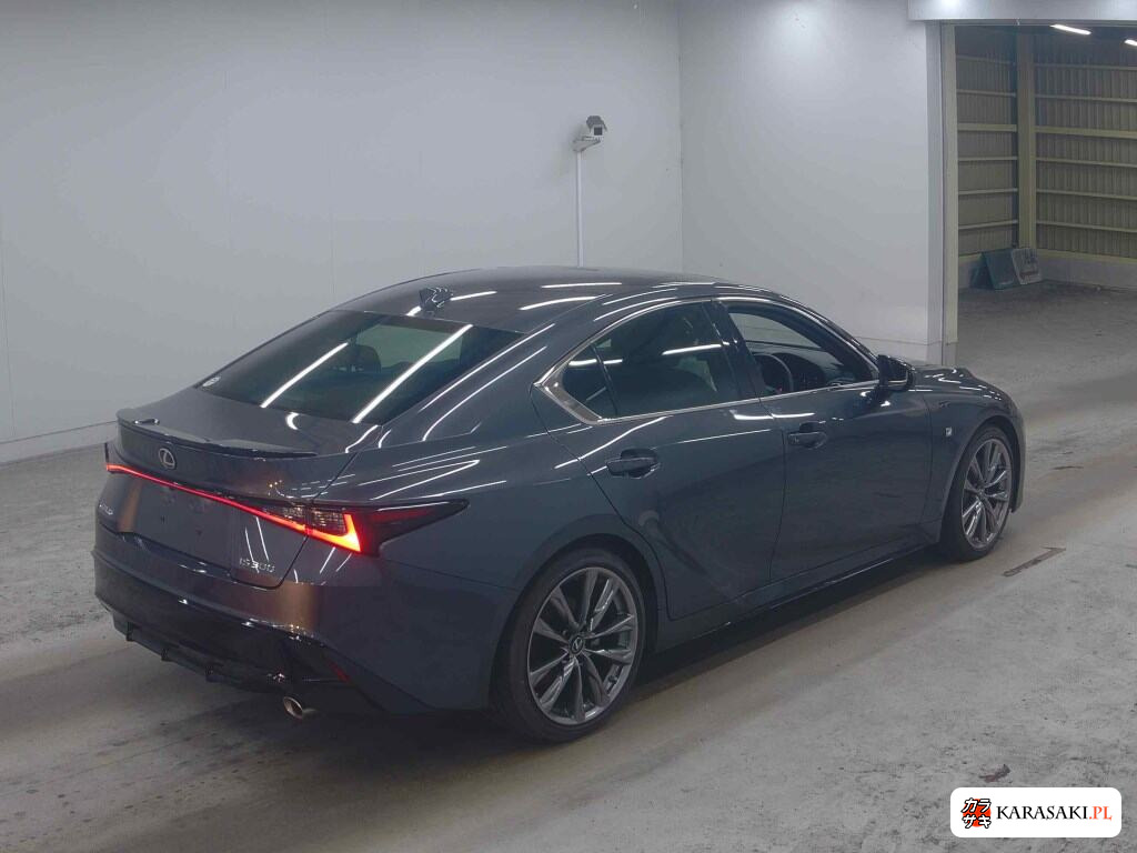 Lexus Is 2021 z aukcji japońskiej