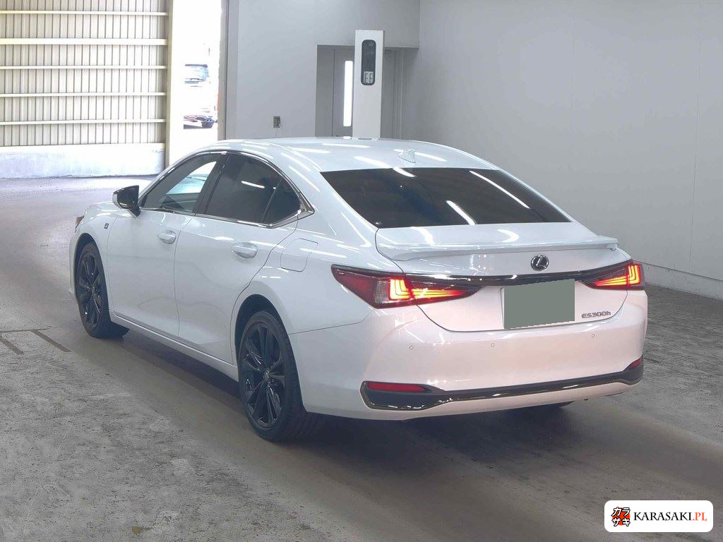 Lexus Es 2023 z aukcji japońskiej