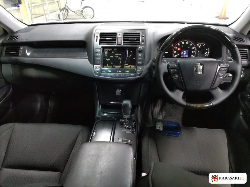 Toyota Crown 2008 z aukcji japońskiej