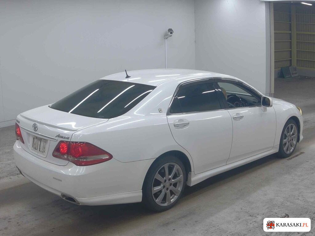 Toyota Crown 2008 z aukcji japońskiej