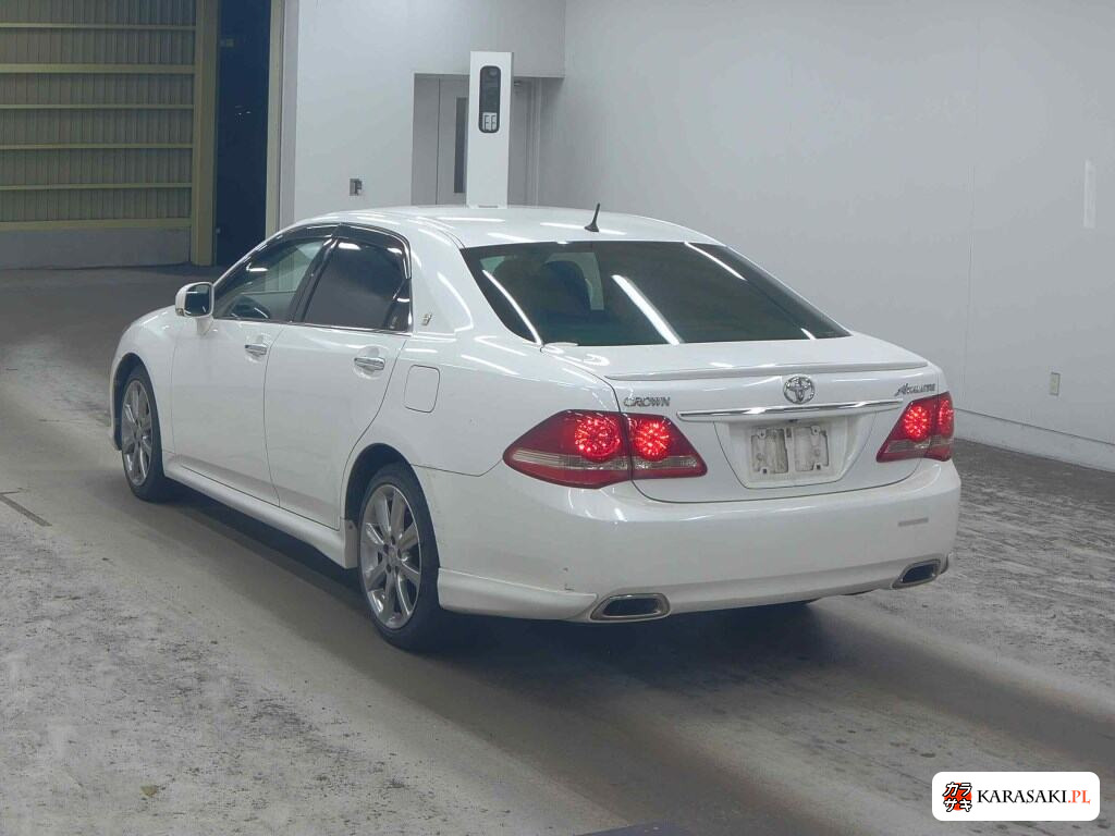 Toyota Crown 2008 z aukcji japońskiej