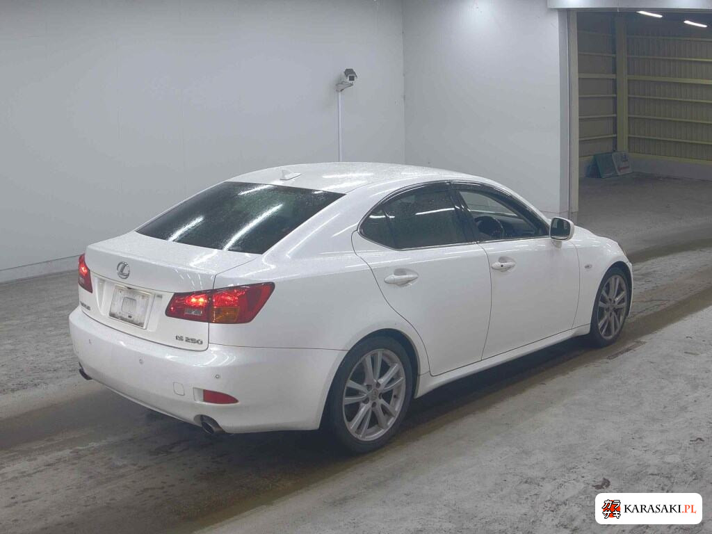 Lexus Is 2005 z aukcji japońskiej