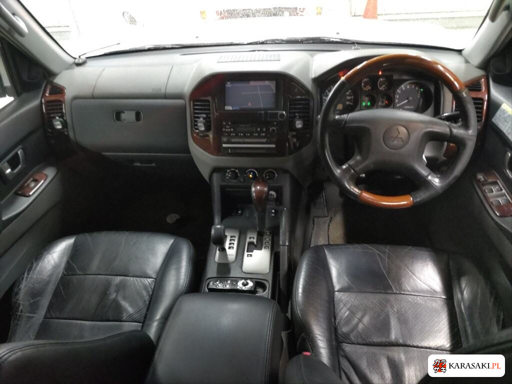 Mitsubishi Pajero 2004 z aukcji japońskiej