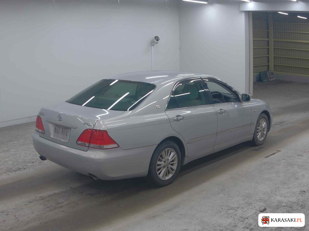 Toyota Crown 2004 z aukcji japońskiej