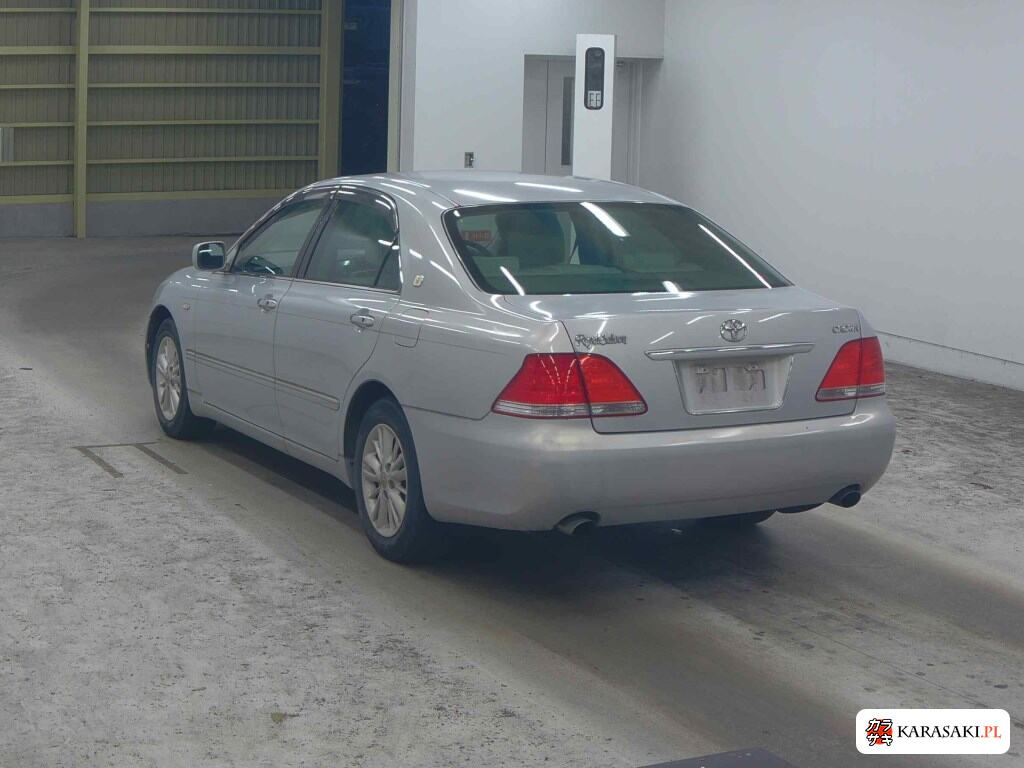 Toyota Crown 2004 z aukcji japońskiej