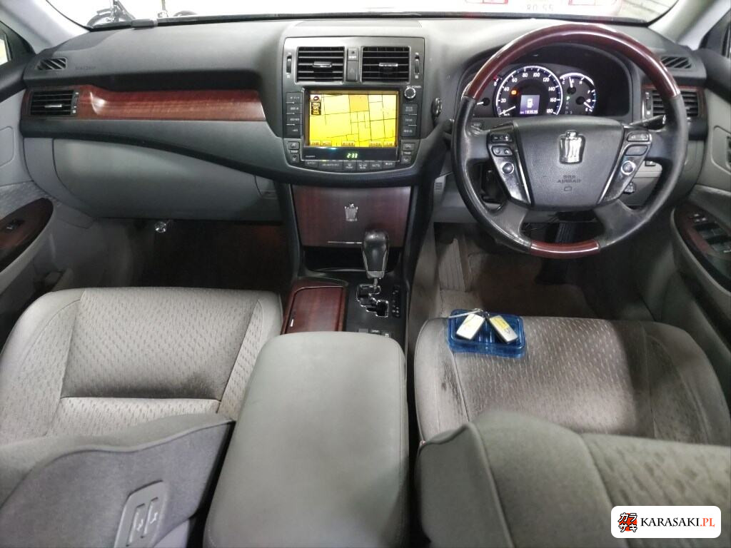 Toyota Crown 2009 z aukcji japońskiej