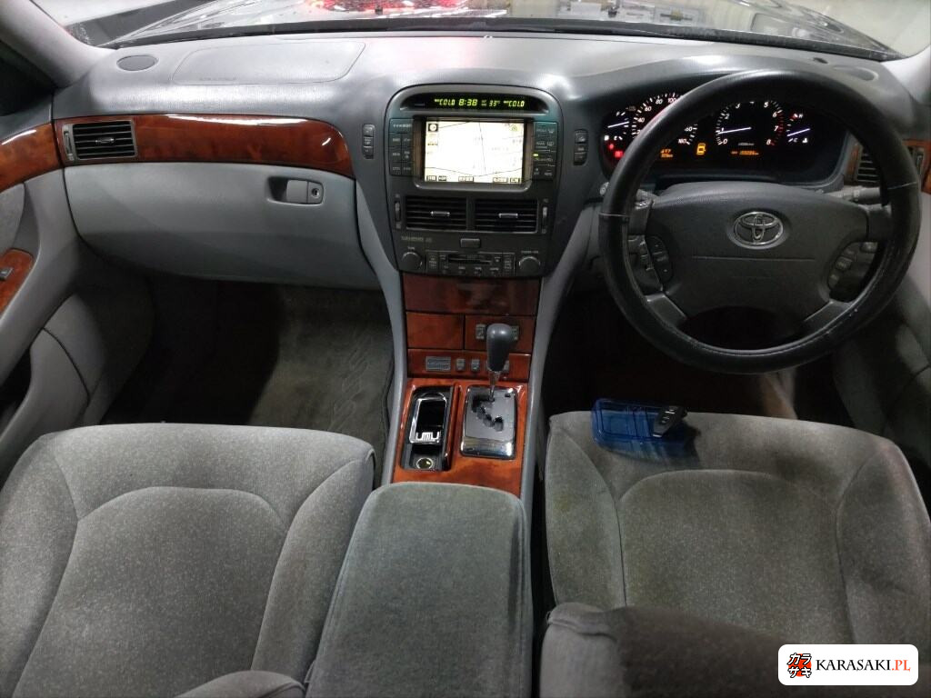 Toyota Celsior 2005 z aukcji japońskiej