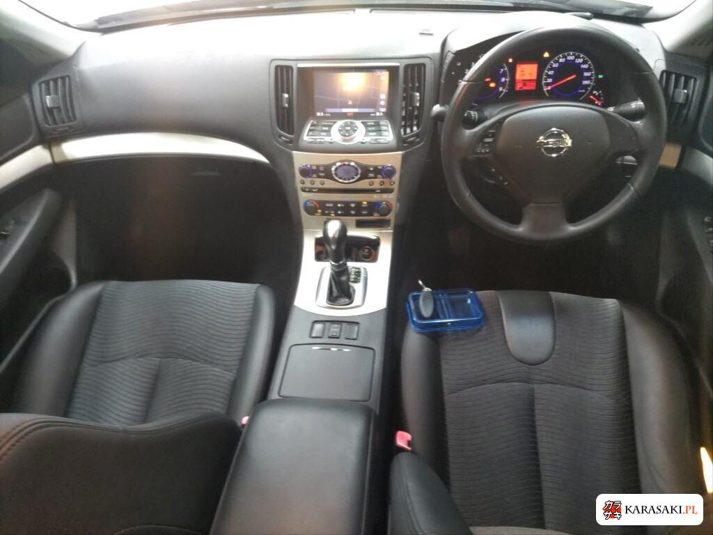 Nissan Skyline 2008 z aukcji japońskiej