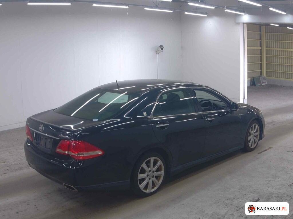 Toyota Crown 2009 z aukcji japońskiej