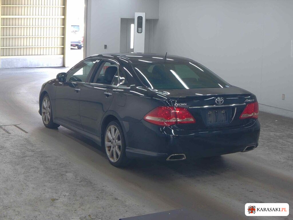 Toyota Crown 2009 z aukcji japońskiej