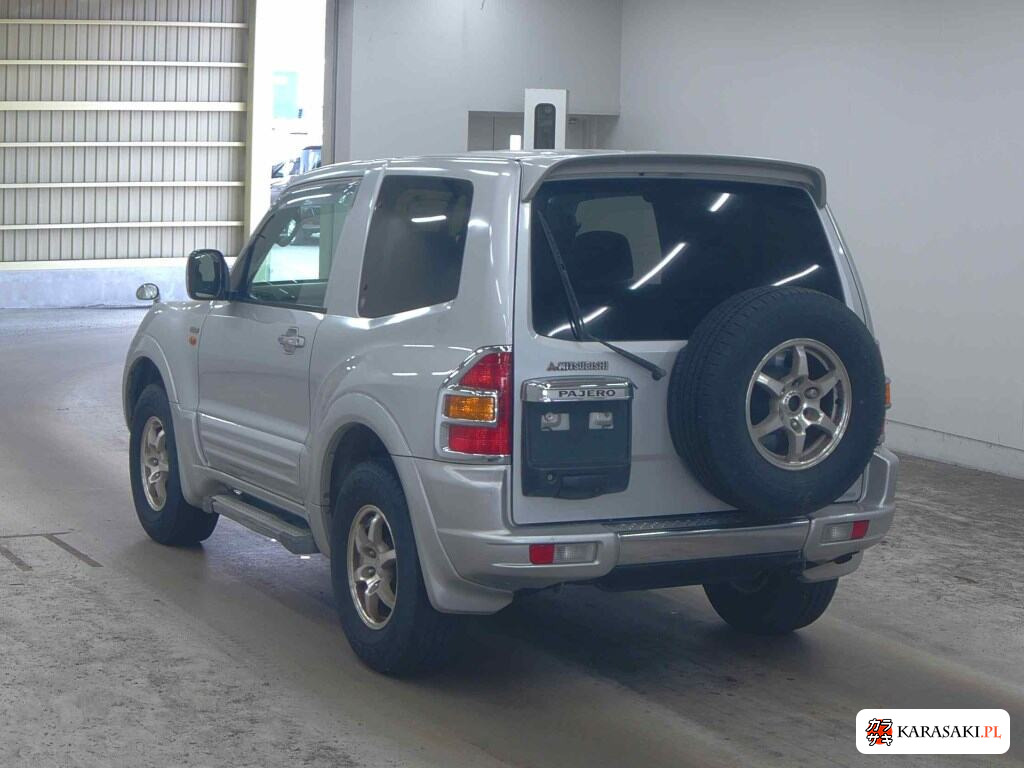 Mitsubishi Pajero 2000 z aukcji japońskiej