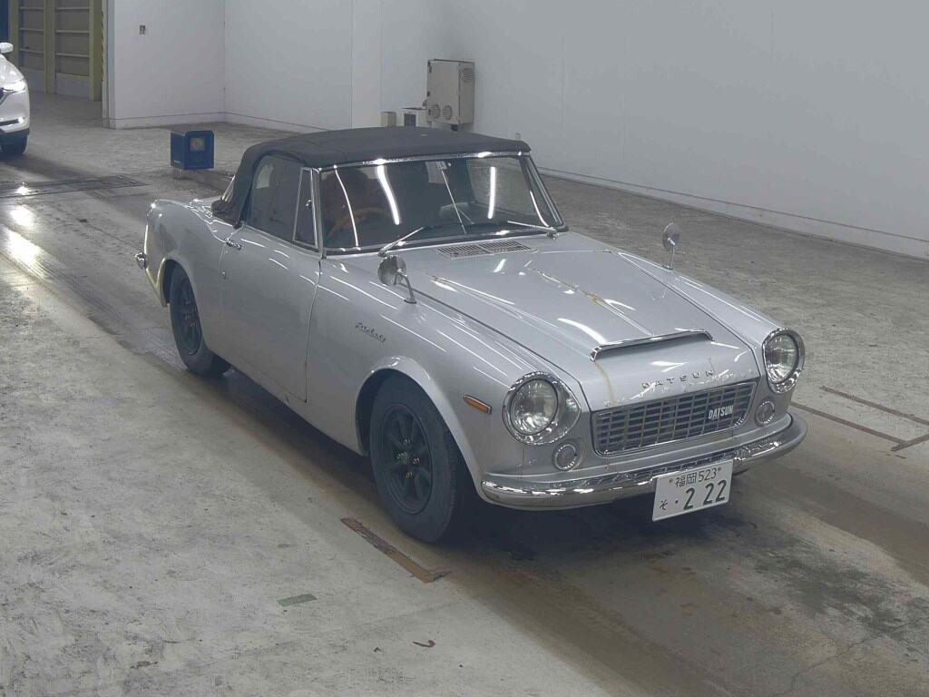 Nissan Datsun Fairlady 1966 z aukcji japońskiej