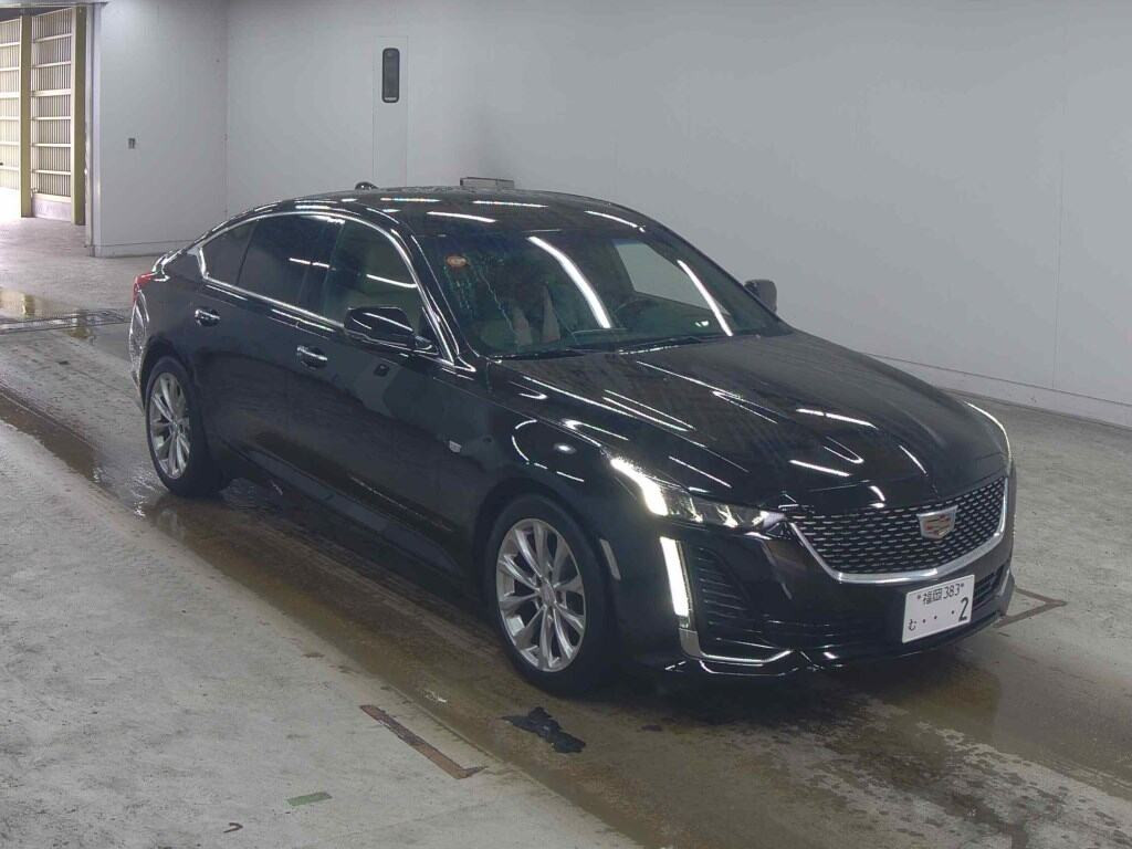 Cadillac CT5 2023 z aukcji japońskiej