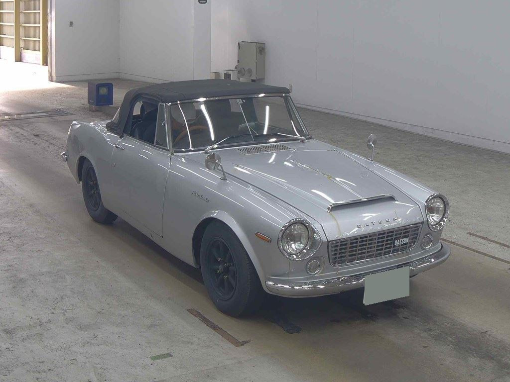 Nissan Datsun Fairlady 1966 z aukcji japońskiej