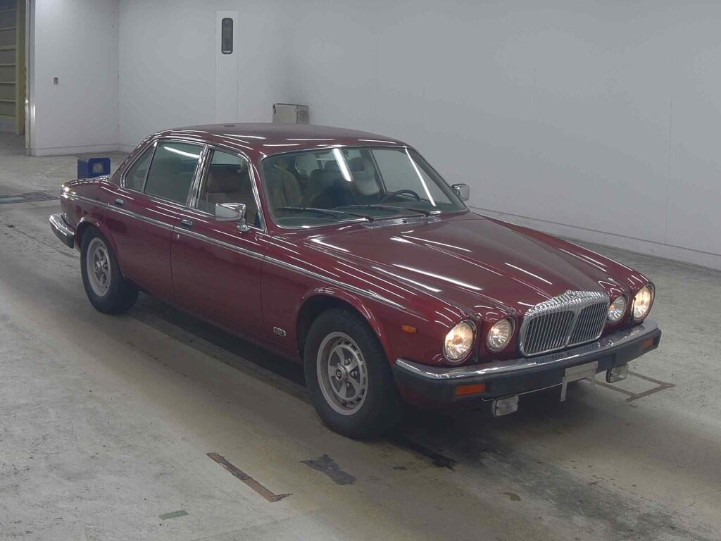 Daimler Daimler 1992 z aukcji japońskiej