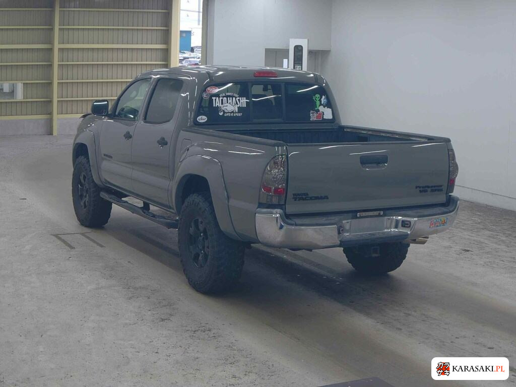 2011 Overseas Toyota 2