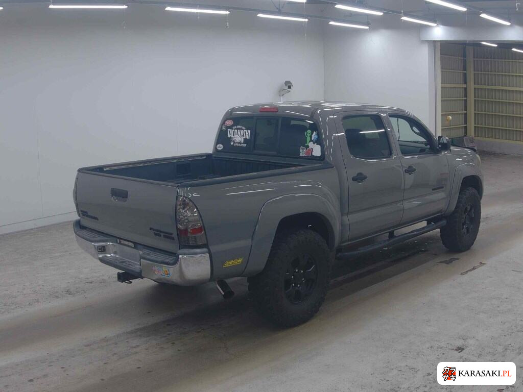 2011 Overseas Toyota 4
