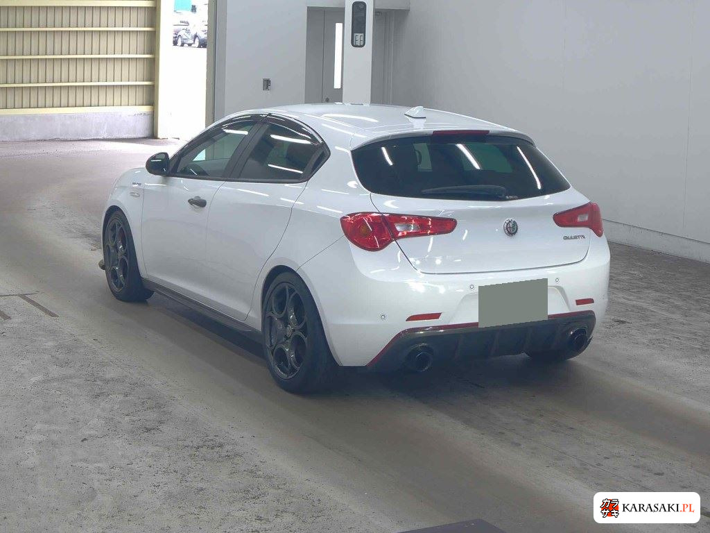 2017 Alfa Romeo Giulietta 5D Veloce 2
