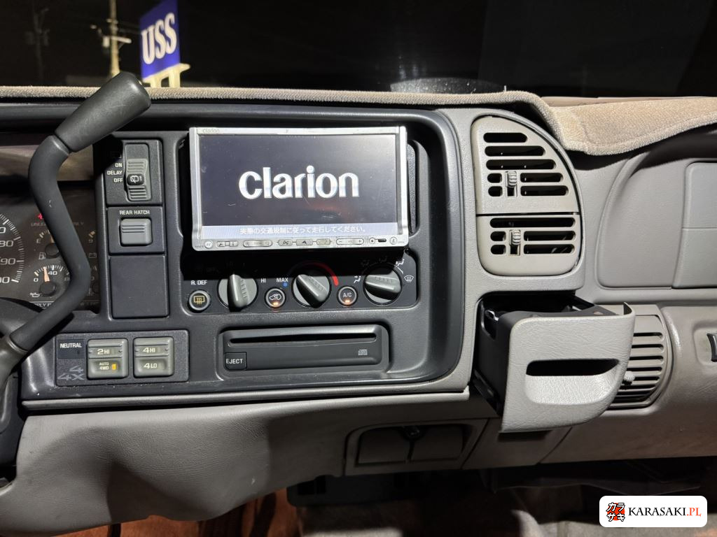 2002 GMC Yukon 5D 4WD SLT 11