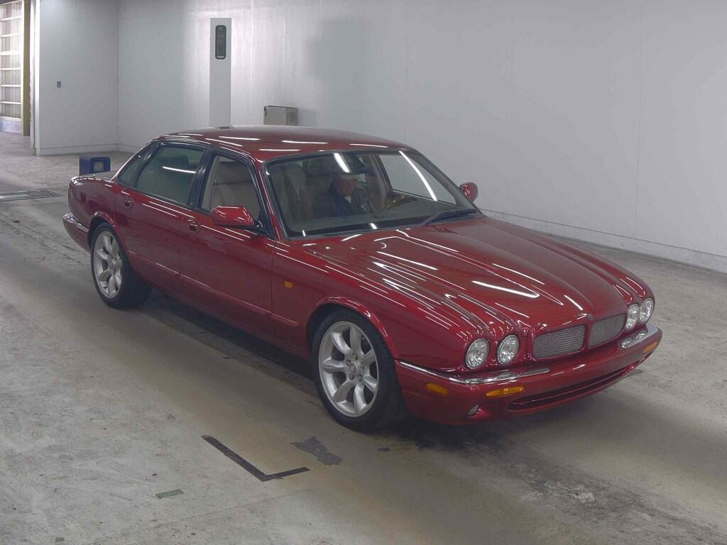 Jaguar XJ 2003 z aukcji japońskiej