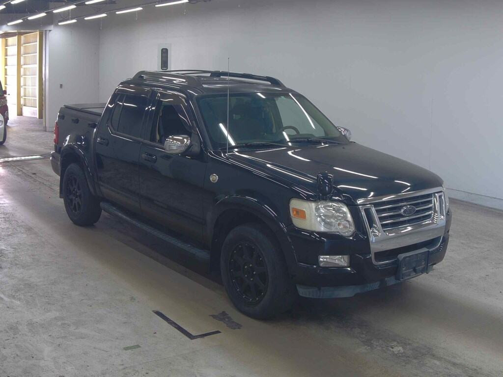 Ford Explorer Sport Trac 2010 z aukcji japońskiej