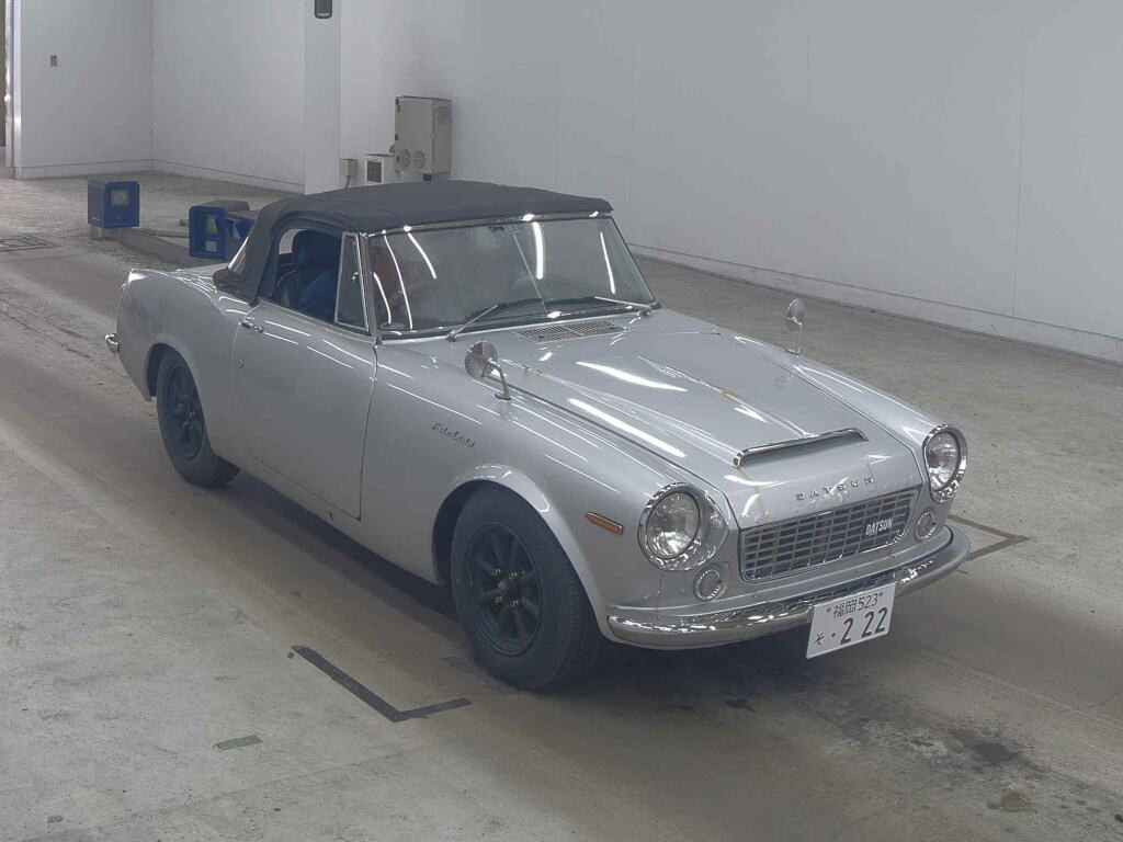 Nissan Datsun Fairlady 1966 z aukcji japońskiej