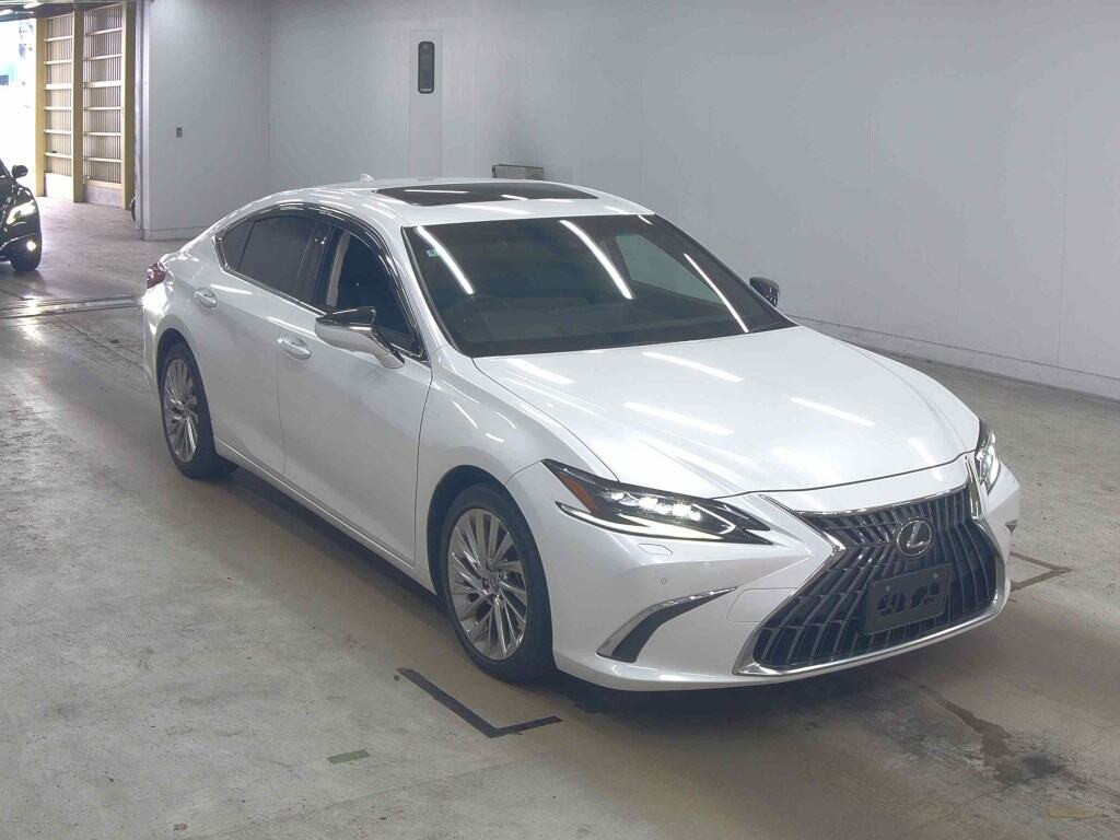 Lexus Es 2022 z aukcji japońskiej