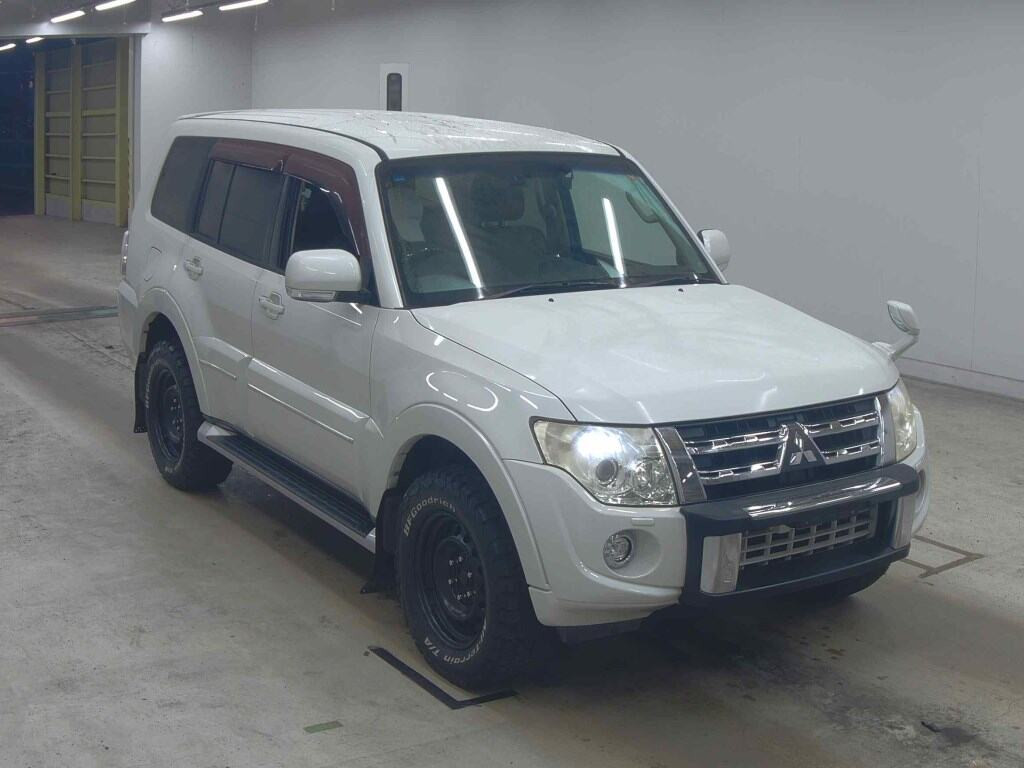 Mitsubishi Pajero 2013 z aukcji japońskiej