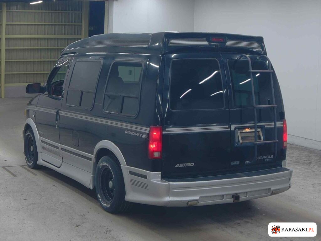 2002 Chevrolet Astro Camping 2