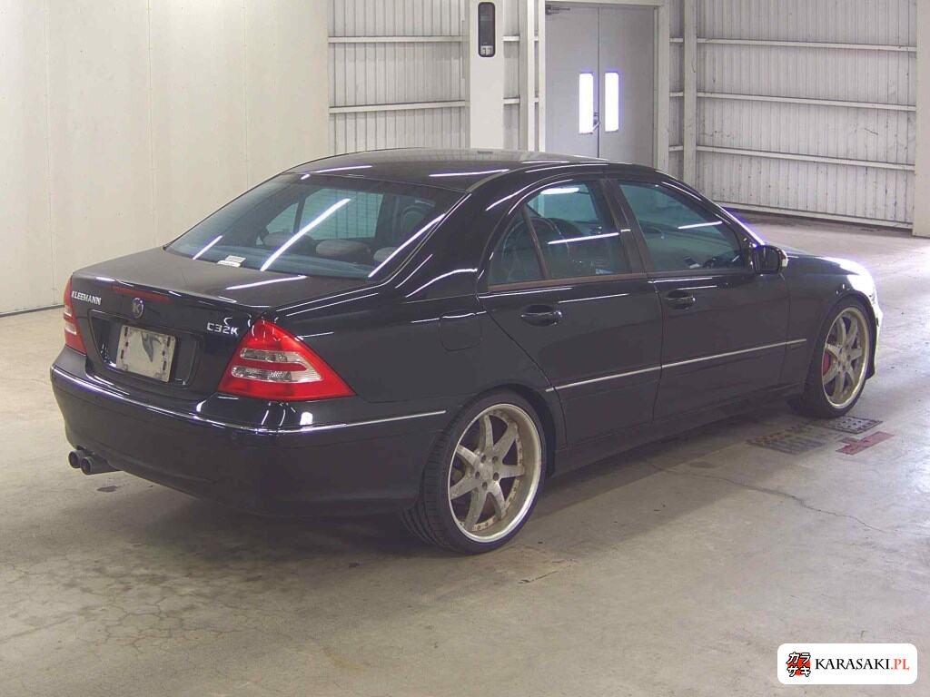 2004 Mercedes-Benz C-Class 4D 4