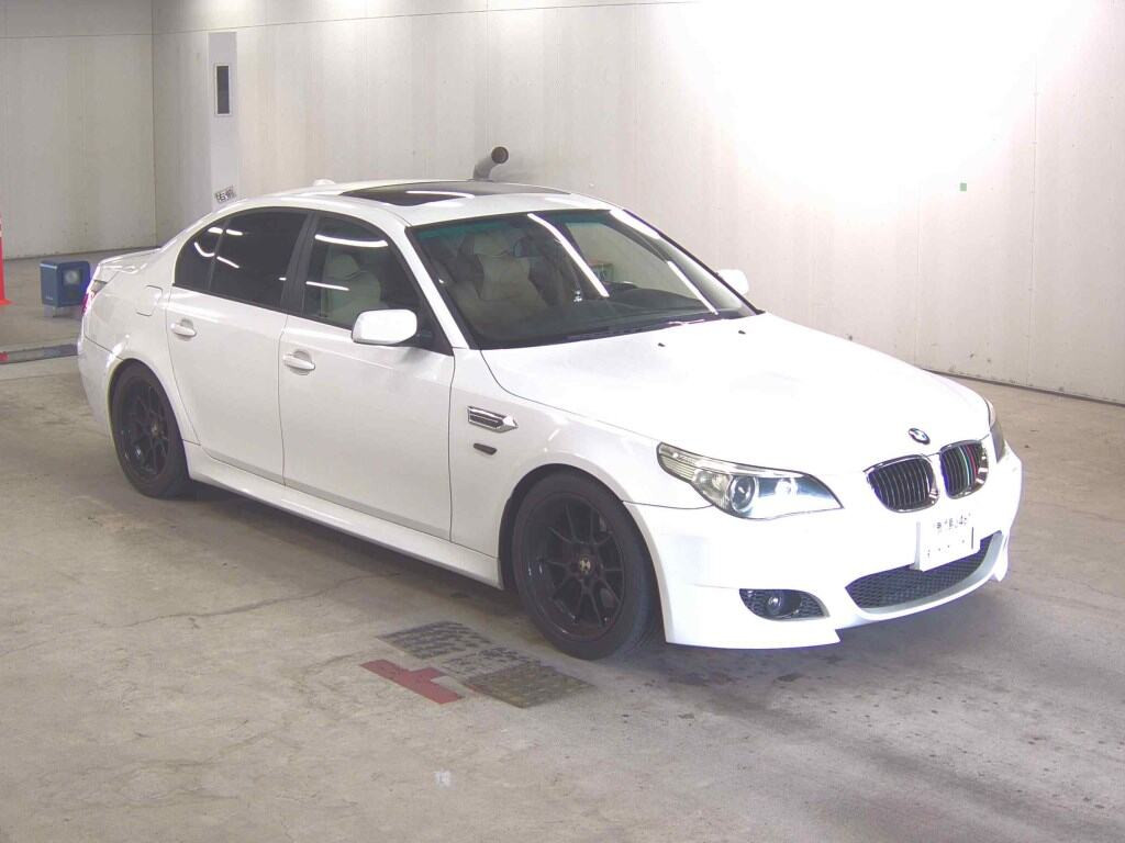 BMW 5 Series 2006 z aukcji japońskiej