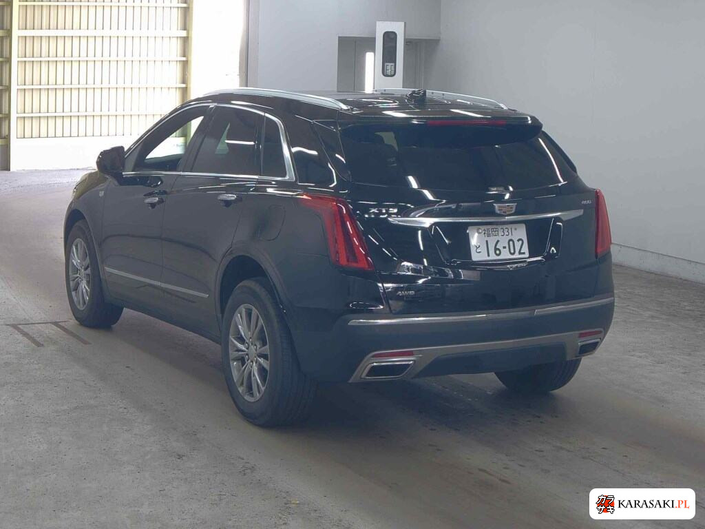 2022 Cadillac XT5 4WD Premium 2