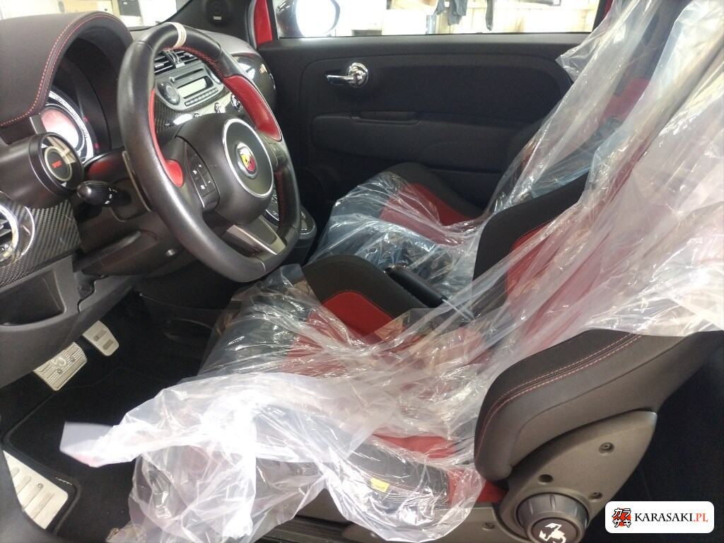 2011 Abarth 695 Tributo Ferrari 5