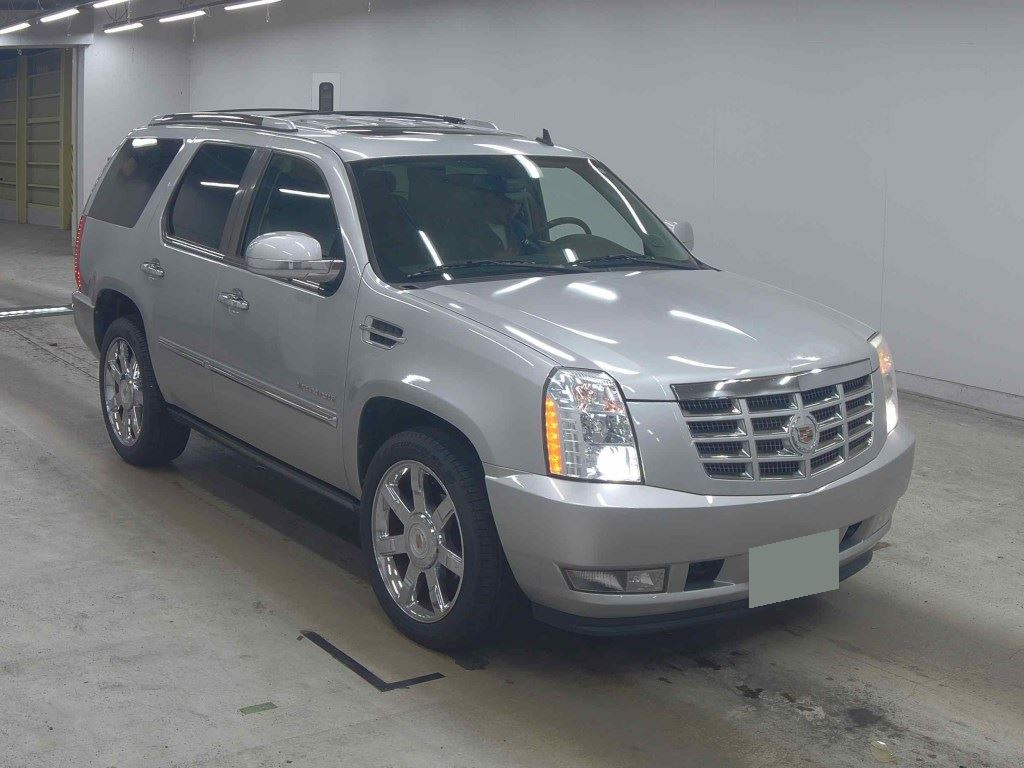 Cadillac Escalade 2013 z aukcji japońskiej